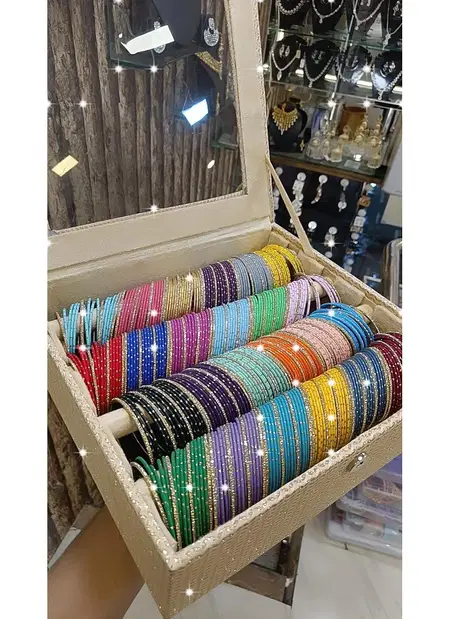 Trending Beautifull Golden Stone Bangles Combo Box